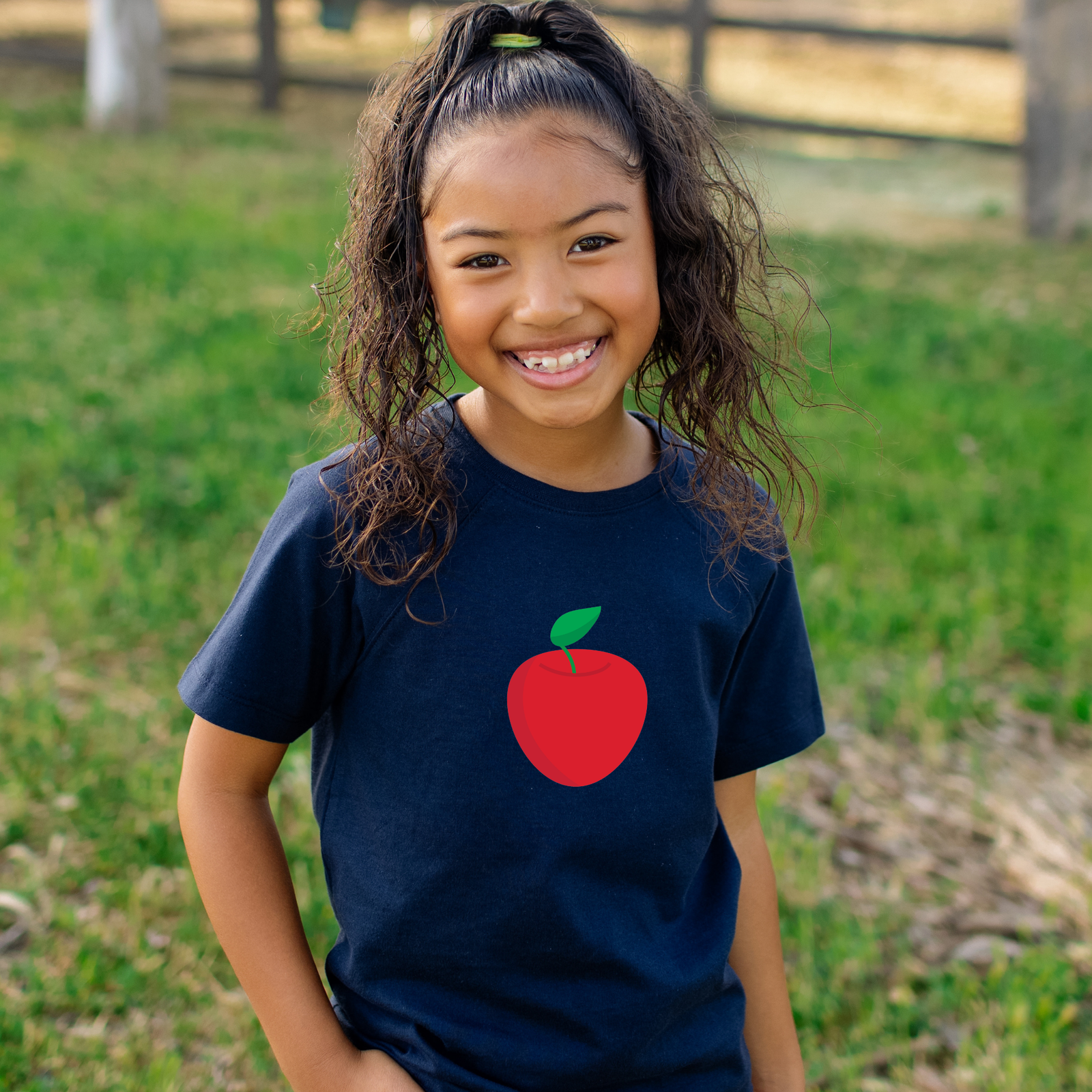 Apple T-shirt - Organic Cotton